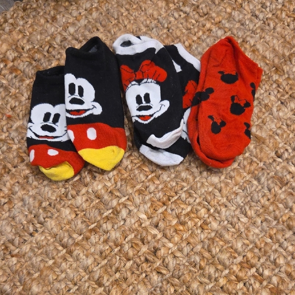 Accessories - Mickey & Minnie No-Show Socks - Black, Red, Yellow